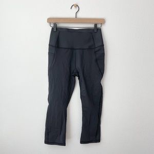 Gap Fit Sculpt Revolution Crop Leggings Medium